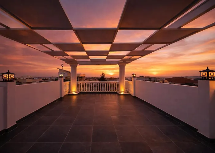 Thái Thịnh Khách sạn *