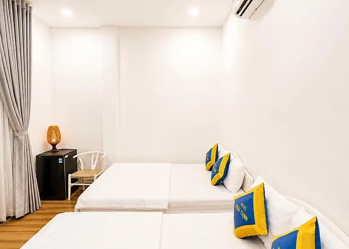 Khách sạn Thái Thịnh *